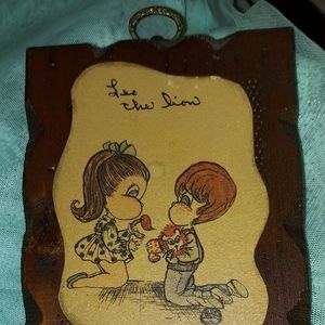 Vintage Chas E. Lusk Mfg Co Leo The Lion Astrology Wood Hanging Wall Plaque Sign